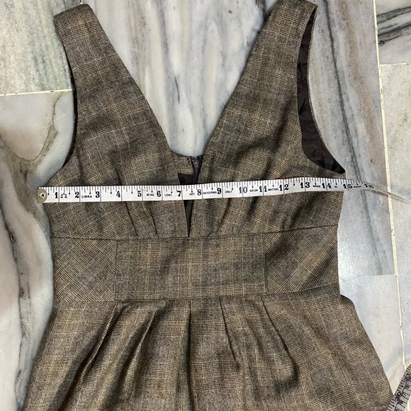 A suit dress - Picture 11 of 13